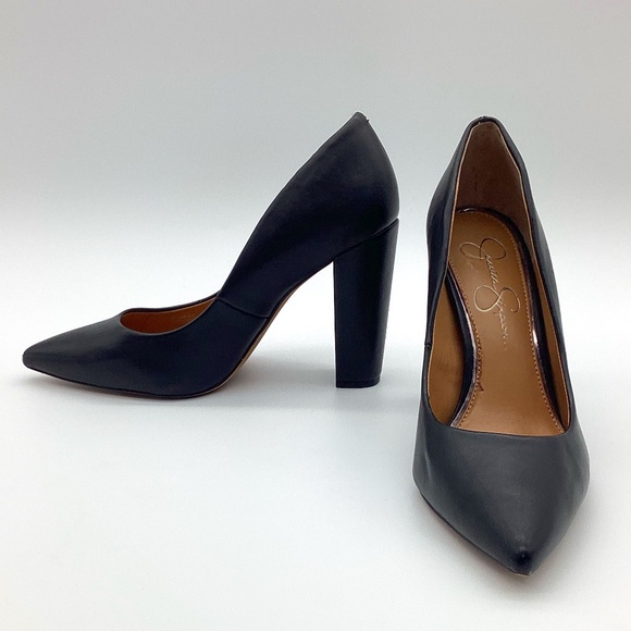 1788. Jessica Simpson Black Block Heel Pumps EUC Size 9 - Picture 1 of 12